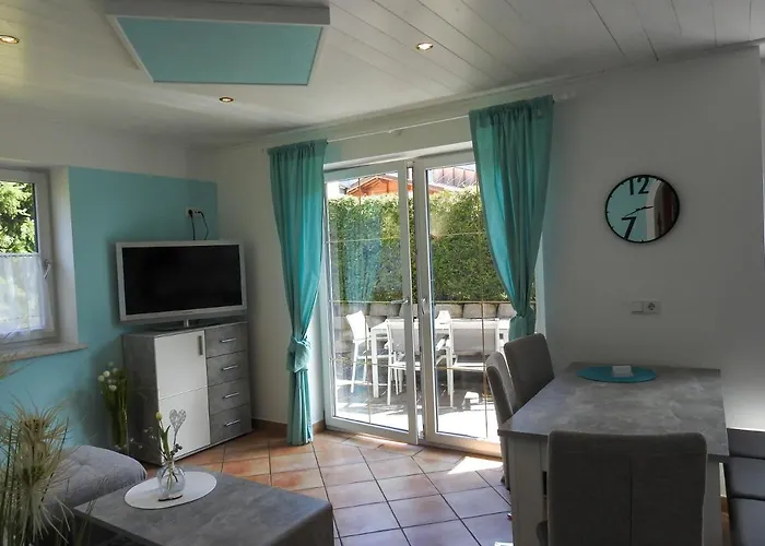 Julia ブリクセン イン ターレ